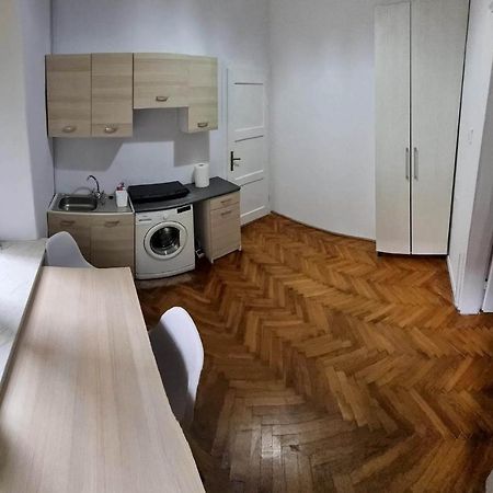 Nocleg W Centrum Czestochowy Nmp32 Ζεστοκόβα Εξωτερικό φωτογραφία