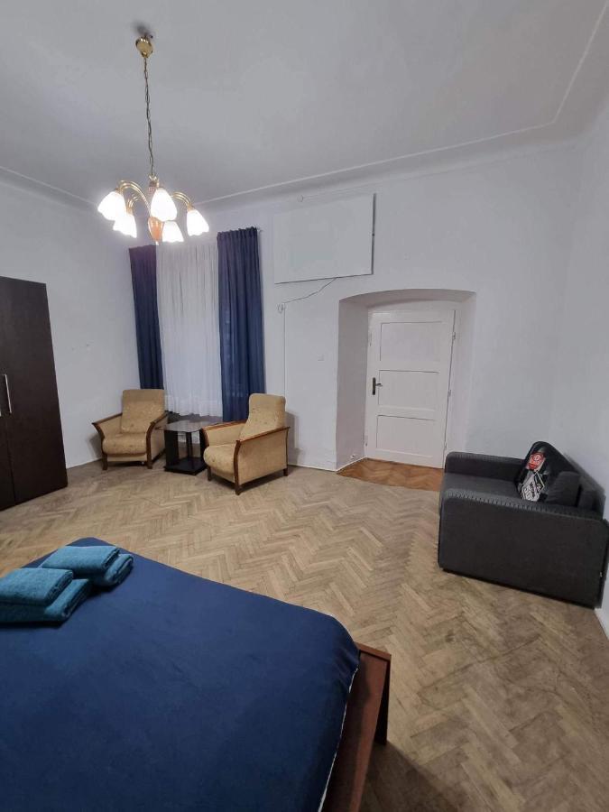 Nocleg W Centrum Czestochowy Nmp32 Ζεστοκόβα Εξωτερικό φωτογραφία